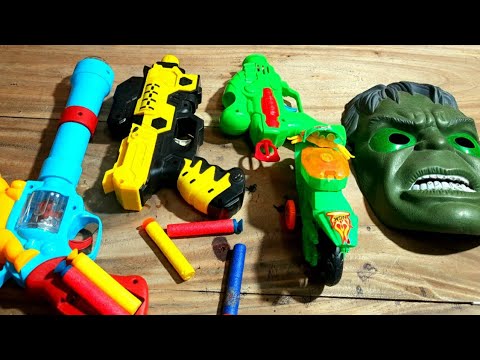 Hacker Weapon Box! Explosives and Dangerous Toy Guns Sharp Karambit Knives - Box of Toy Guns.box