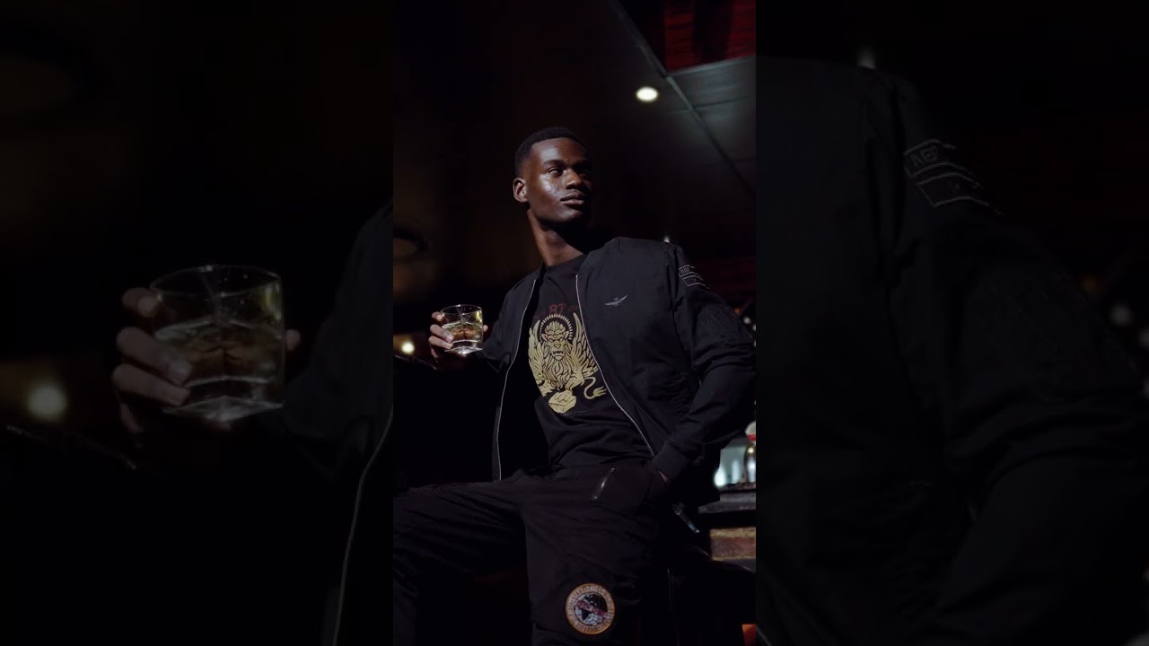 Italian heritage in motion. Discover timeless design by Aeronautica Militare.