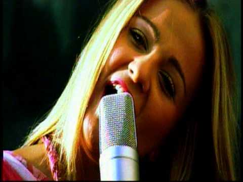 Paola Valić - Volim te - ja u ljubav vjerujem