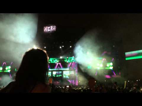 Calvin Harris - We'll Be Coming Back (R3hab EDC Vegas Remix) @ HARD Day of the Dead 2013