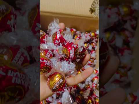 20 😳kg lindt🍫  വാങ്ങിച്ചു 😋chocolate lover😋😍..#youtubeshortsfeed #viralvideo #lindt