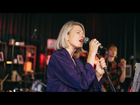 Ida Prester - Detektivska priča (live @ TOP MUSIC DESK)