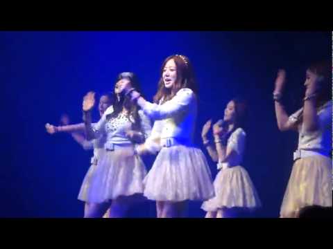 A-pink live performance