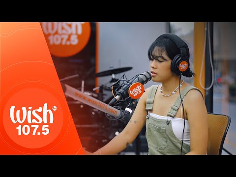 Ica Frias performs "Ayoko Na" LIVE on Wish 107.5 Bus