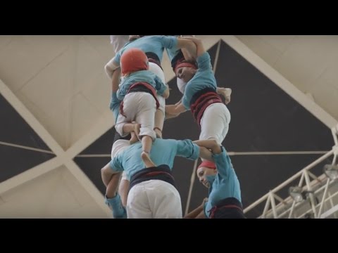 Human towers contest in Catalonia - Castellers on BBC