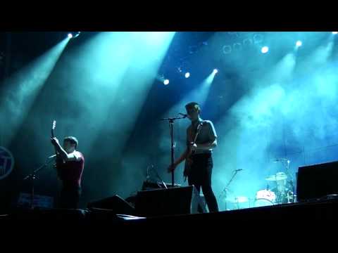 [HD] Franz Ferdinand - The Dark of the Matinée (VOLT Fesztivál 2009 live) [beinduló.hu]