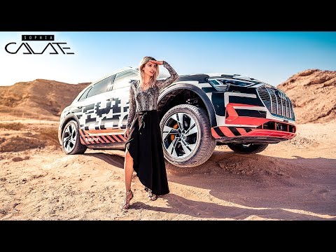 Erste Fahrt im Audi e-tron | Vollelektrisch durch die Wüste!