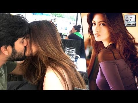 download lagu mp3 mp4 Riya Sen Tattoo, download lagu Riya Sen Tattoo gratis, unduh video klip Riya Sen Tattoo