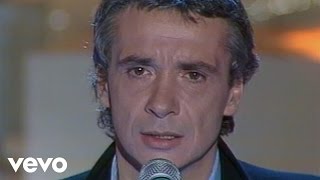 Kadr z teledysku 1965 tekst piosenki Michel Sardou