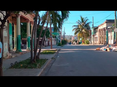 LA HABANA EN 4K. CAMINANDO POR EL HERMOSO BARRIO DE SANTOS SUÁREZ, MUNICIPIO 10 DE OCTUBRE 