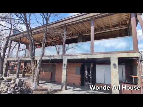 Теплые гильотинные системы остекления для кафе и ресторанов