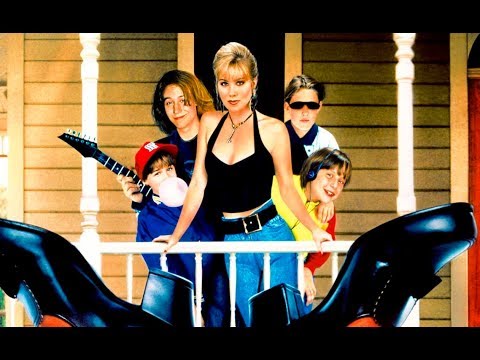 No le Digas a Mamá que la Canguro ha Muerto (Trailer español)