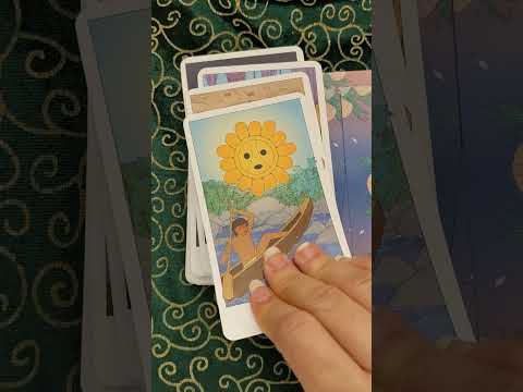 Secrets of Paradise Tarot- Flip through and first impressions from a Puerto Rican tarot reader