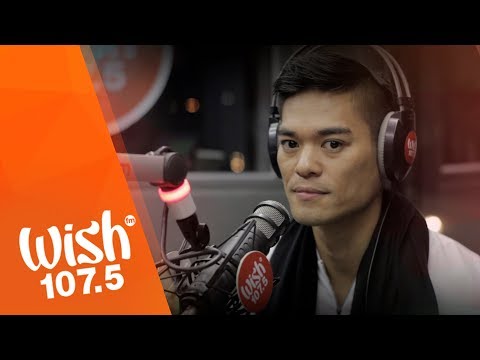 Jay R sings "Kabilang Dako" LIVE on Wish 107.5 Bus