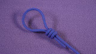 Two quick release knots, tying knots