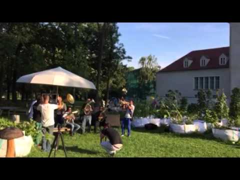 RomAmoR Festival: Kočani Orkestar during an interview at Golgi Park HELLERAU