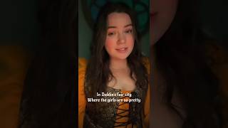 Molly Malone 🌿(the first Irish song I ever learned!) #mollymalone #irishfolk #bard