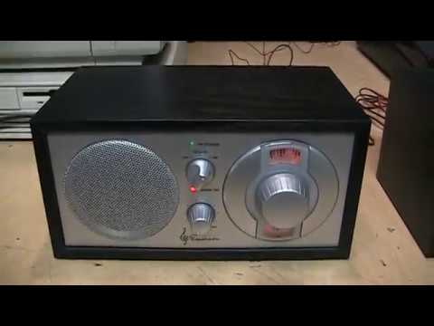 Emerson NR31 Tivoli-lookalike AM/FM stereo table radio