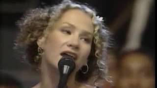 Gesu Bambino medley   Pavarotti & Joan Osborne