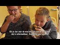 Lekker! Bakker Gijs brengt gratis koek rond in het ziekenhuis | RTV Oost