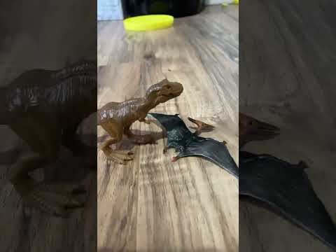 Rexy hunts a Pteranodon in the Biosyn Sanctuary