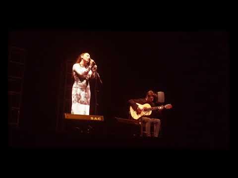 Maria José Llergo - Niña de las Dunas (En directo Salamanca 2020)