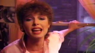 Quarterflash - Take Me To Heart (1983 Music Video)