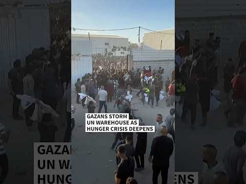 Thousands storm aid warehouse in Gaza as hunger crisis deepens | AFP #shorts