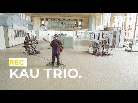 KAU trio. interprète Mad Max en session live pour Jam