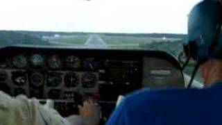 preview picture of video 'Sundowner Crosswind Landing KMGR RWY 4 Moultrie, GA'