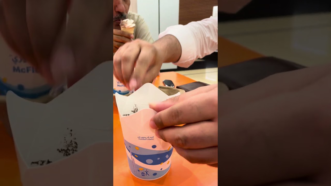 Ice cream meeting Enjoyments