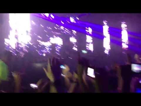 Calvin Harris @ Cocoricó-Bounce feat. Kelis