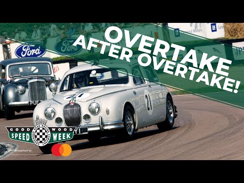 Unreal overtaking in a Jaguar Mk1 at Goodwood