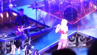 Gwen Stefani - Obsessed - This is What The Truth Feels Like Concert@Shoreline MV