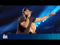 Luke Bryan Performs 'Country Girl, Shake It For Me' at 2011 CMT Music Awards