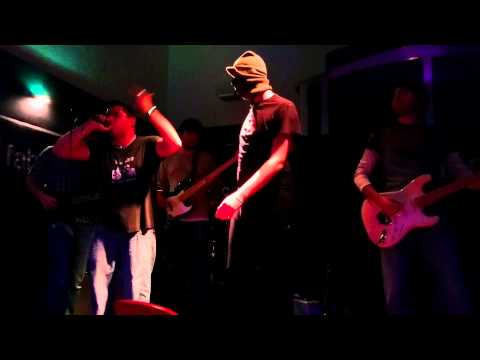 Riot Vesuvio - Prigionieri - Live@Fabric