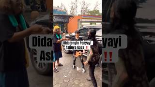 Download lagu Lagi Ngamen Didatengin Penyanyi Aslinya❗️Berasa Prank ❗️#komedi #dramakomedi #komediviral #tegar mp3
