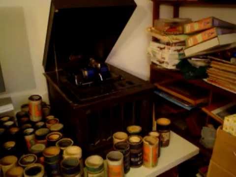 HENRY AND HANK IN VAUDEVILLE