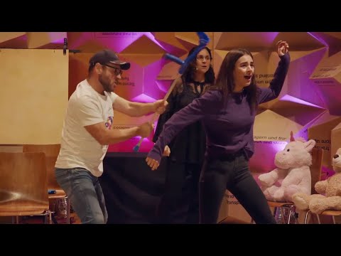 Claudia Paganini: "Töten oder Nicht-Töten, das ist hier die Frage" (Science Slam Champion Ibk 2020)