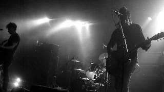 Black Rebel Motorcycle Club :: shuffle your feet