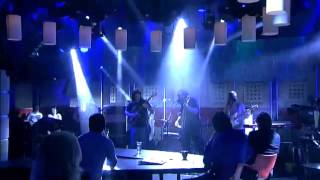 De minuut: Mikal Cronin - Shout it Out - 13-5-2013