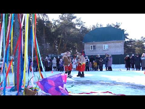 Масленичная неделя в разгаре: бийчане во всю пекут блины и прощаются с зимой (Бийское телевидение)