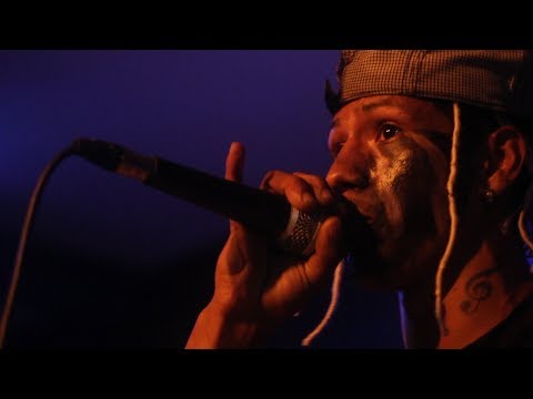 Nova composição de Wera MC, do Oz Guarani - Show na Casa da Árvore - 9/11