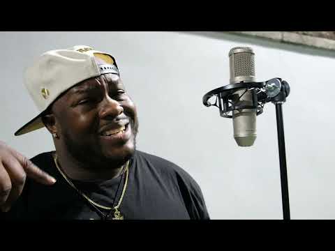 Vivid Memories - The Close Up  (5 AM in ATLANTA)