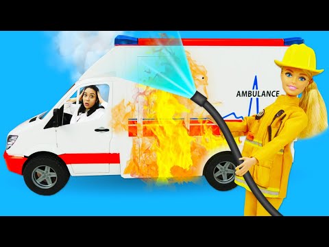 Spielspaß mit Doktor Aua - Barbie rettet Doktor Auas Klinik - Puppen Video für Kinder