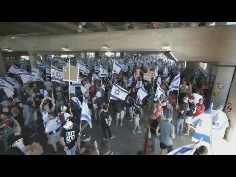 Protest at Israel's Ben Gurion airport | AFP