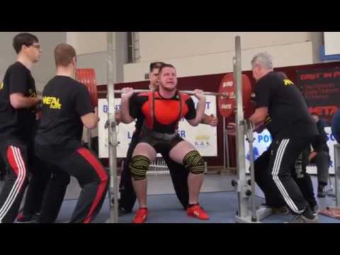 Dominik Pahl (TV Papenburg) Kniebeugen 1.V.: 330 kg - 2014 DM KDK Junioren