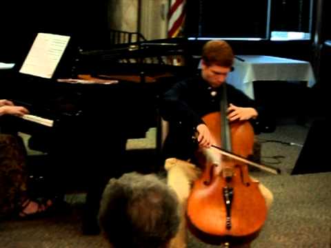 Daniel Hoppe Cello Performance