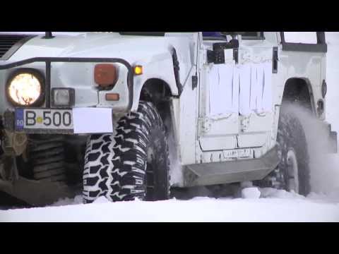 Ghe-O vs Hummer  on snow