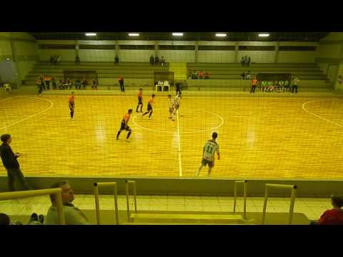 situação de 4x3 AAPF vs Arsenal - AAPF de Laranja